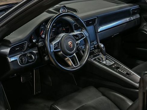 Used 2017 Porsche 911 Carrera image 21
