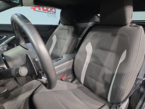 Used 2020 Chevrolet Camaro LT RWD image 23