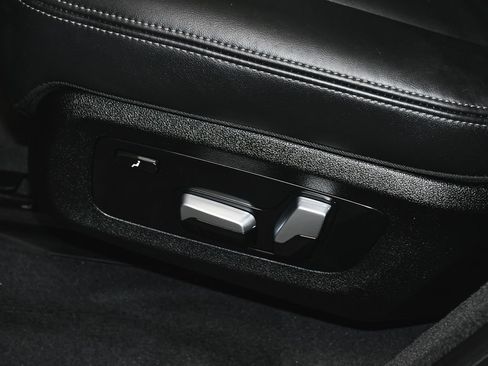 Used 2021 BMW X7 M50i w/ Dynamic Handling Package AWD/4WD image 62