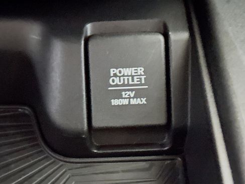 Used 2018 Honda CR-V LX image 25