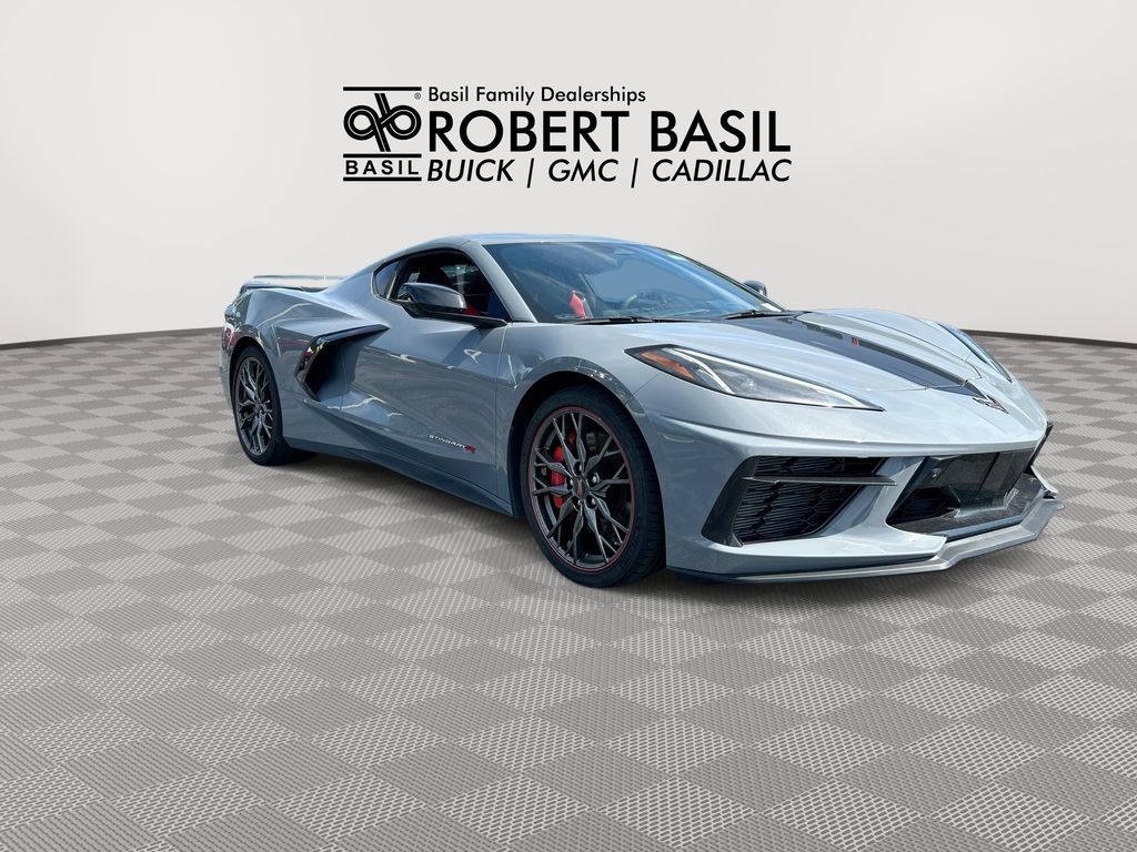 Used 2024 Chevrolet Corvette Stingray Premium Cpe w/ Z51 Performance Package RWD image 2