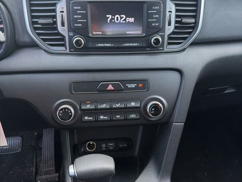 Used 2018 Kia Sportage LX AWD/4WD image 13