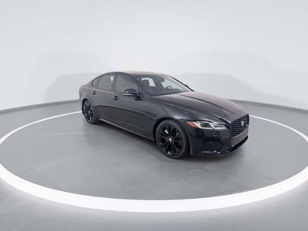 Used 2024 Jaguar XF R-Dynamic SE AWD/4WD image 2