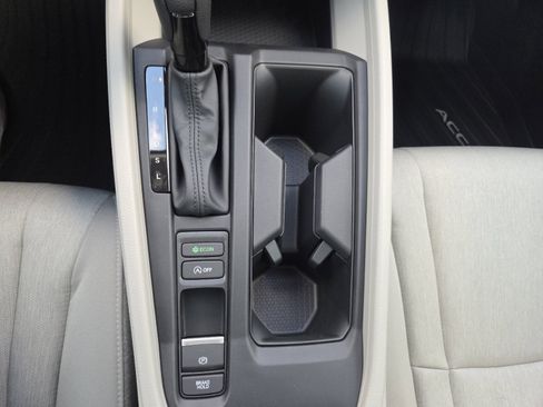 New 2025 Honda Accord SE image 32