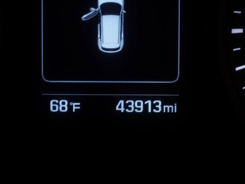 Used 2017 Hyundai Tucson SE image 4