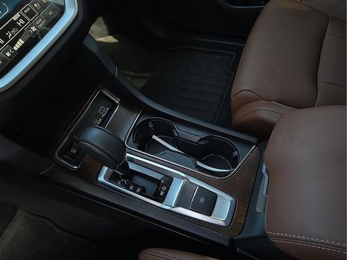 Certified 2025 Subaru Ascent Touring image 21