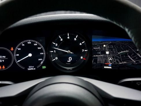 Used 2023 Porsche 911 Carrera T image 22