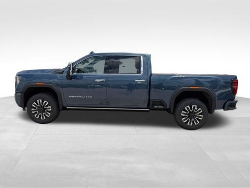 New 2026 GMC Sierra 2500 Denali Ultimate AWD/4WD image 4