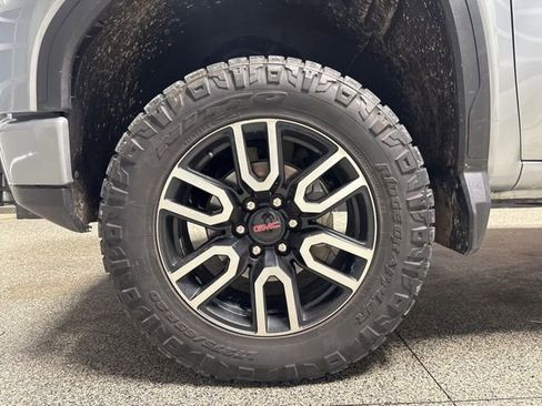 Used 2023 GMC Sierra 1500 AT4 w/ AT4 Premium Package image 3