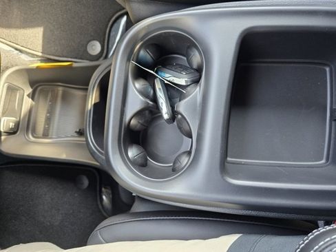 New 2026 Chrysler Pacifica Select image 26