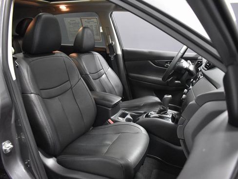 Used 2020 Nissan Rogue SL w/ Premium Package image 13