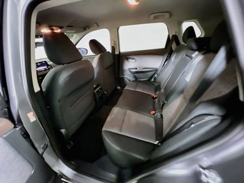 Used 2021 Nissan Rogue SV FWD image 29