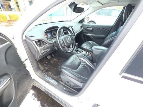 Used 2020 Jeep Cherokee Limited image 15