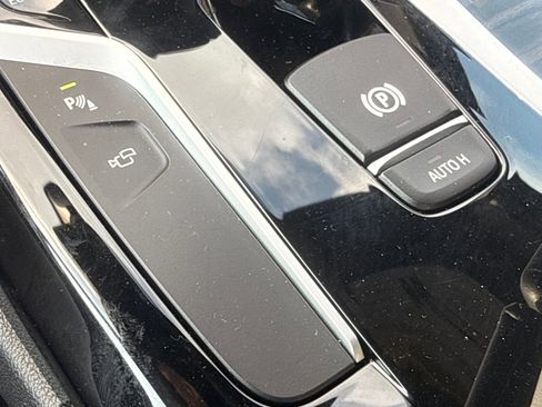 Used 2018 BMW 540i xDrive AWD/4WD image 27