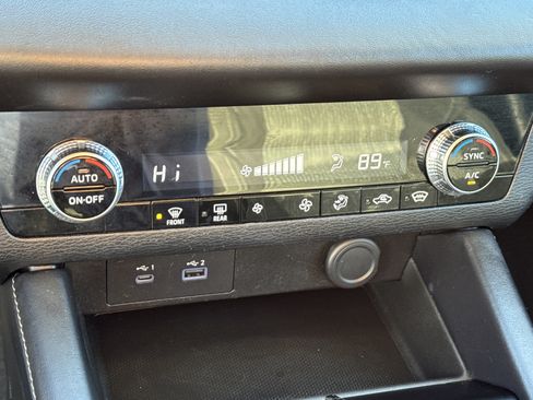 Used 2022 Mitsubishi Outlander ES image 37