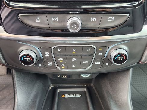 Used 2023 Chevrolet Traverse RS w/ LPO, Floor Liner Package image 22