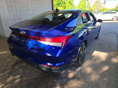 Used 2023 Hyundai Elantra SEL FWD image 4