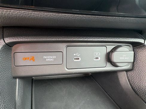 Certified 2025 Honda Civic Sport image 22