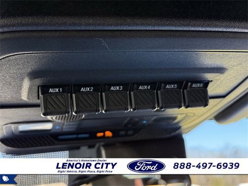 Used 2024 Ford Bronco Badlands image 28