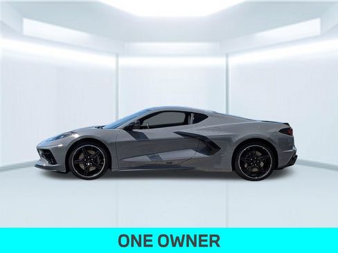 Used 2024 Chevrolet Corvette Stingray Coupe w/ Z51 Performance Package RWD image 2
