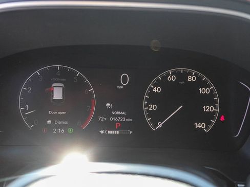 Certified 2025 Honda Pilot Sport image 23