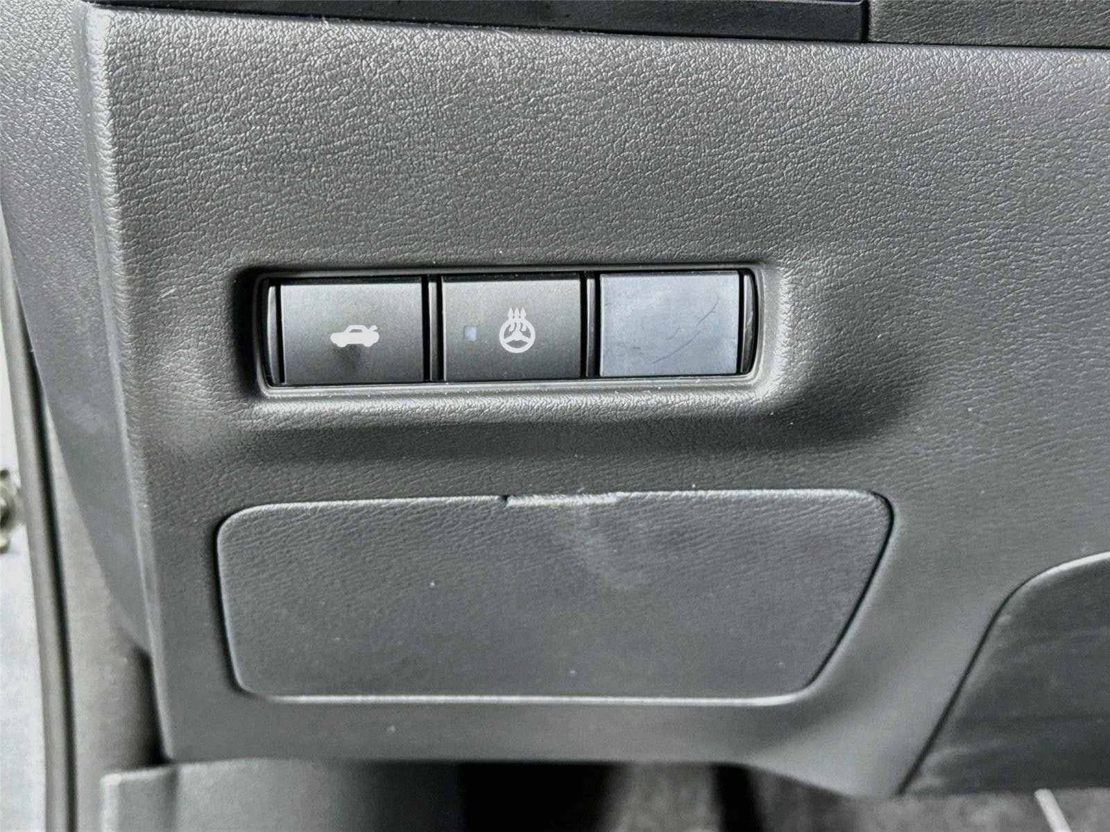 Certified 2026 Nissan Sentra SR w/ SR All Weather Package FWD image 10