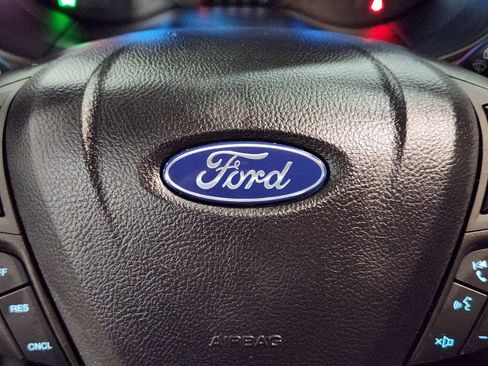 Used 2024 Ford Edge SE w/ Black Appearance Package image 47