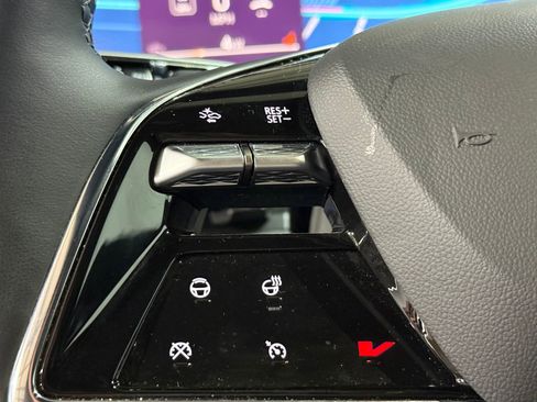 New 2025 Cadillac Escalade IQ Luxury 1 w/ Smart Trailering package image 14