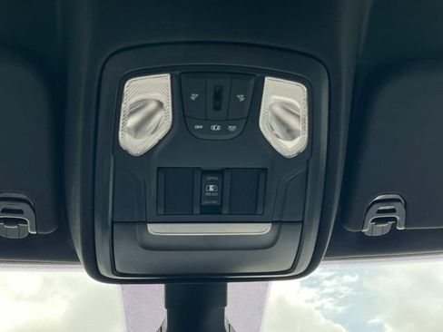 Used 2022 RAM 1500 Big Horn AWD/4WD image 39