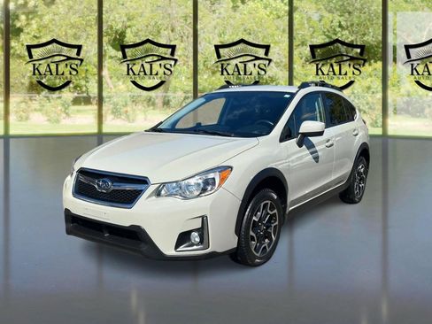 Used 2017 Subaru Crosstrek 2.0i Premium w/ Popular Package #2 AWD/4WD image 1