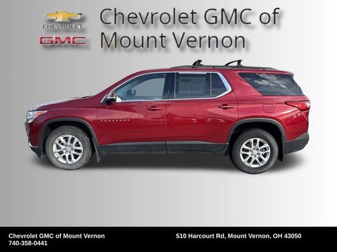 Used 2021 Chevrolet Traverse LT image 2