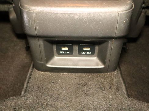 Used 2023 MAZDA CX-9 Touring image 32