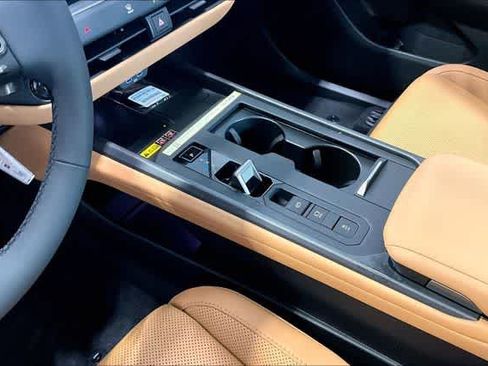New 2026 Lexus ES 500e AWD/4WD image 8