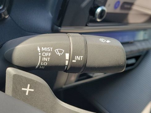 Used 2026 Toyota Camry SE AWD/4WD image 12