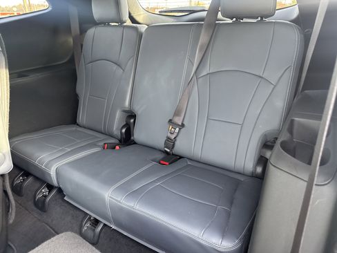 Used 2024 Buick Enclave Premium image 14