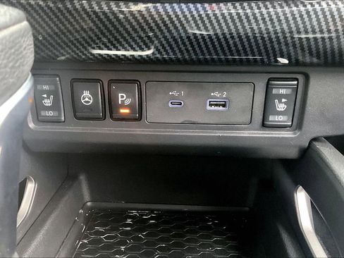 Used 2023 Nissan Frontier SV w/ SV Convenience Package image 16