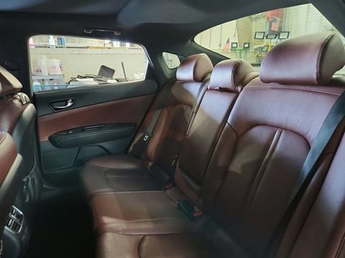 Used 2016 Kia Optima SX w/ Option Group 055 FWD image 19