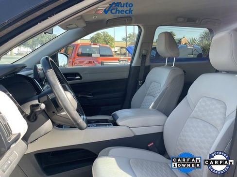 Certified 2022 Nissan Pathfinder SV image 8