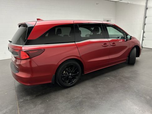 Used 2023 Honda Odyssey Sport image 8