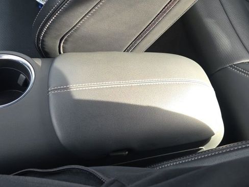 Certified 2025 Ford Mustang Premium image 34