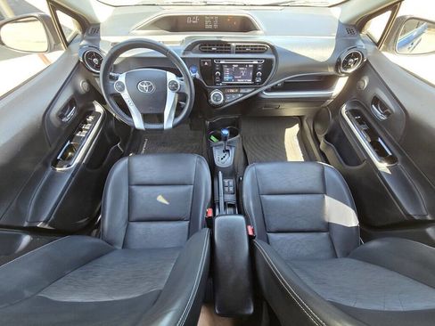 Used 2015 Toyota Prius C Four image 11