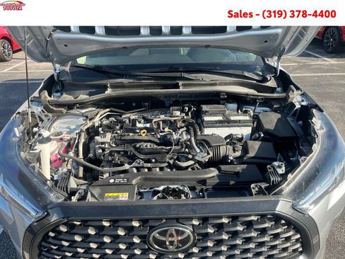 Certified 2023 Toyota Corolla Cross LE w/ Moonroof Package AWD/4WD image 25