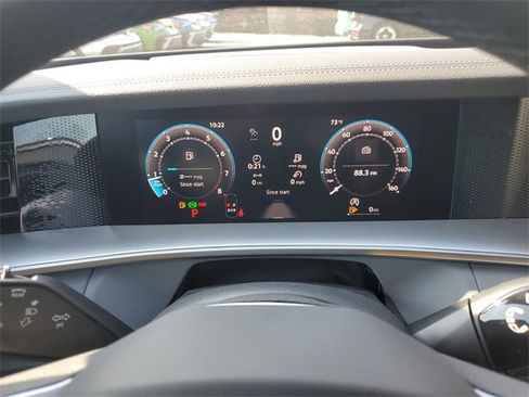 New 2026 Volkswagen Tiguan SE R-Line image 25