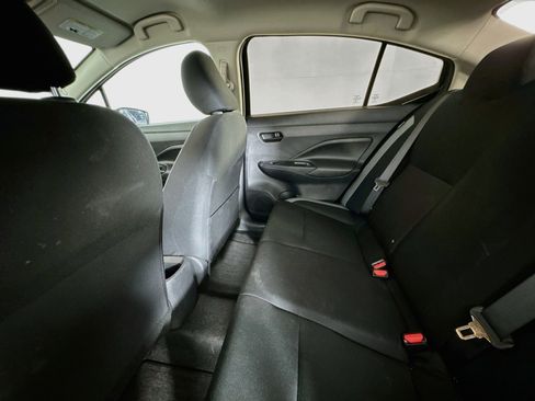 Used 2025 Nissan Versa S w/ Trunk Package FWD image 22