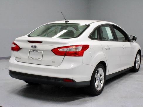 Used 2014 Ford Focus SE FWD image 8