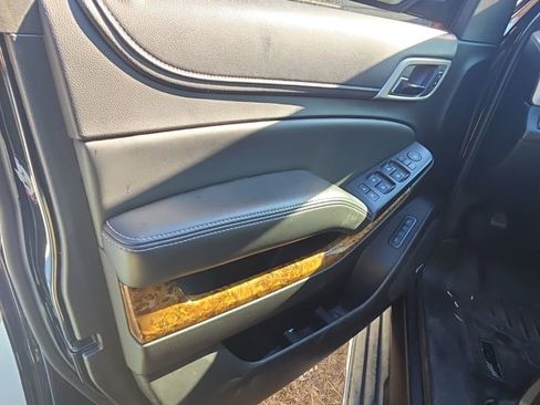 Used 2015 GMC Yukon Denali w/ Open Road Package image 7