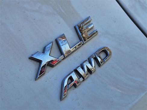 Used 2024 Toyota RAV4 XLE image 9