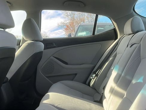 Used 2015 Kia Optima LX w/ Paint Protection Film Package image 19