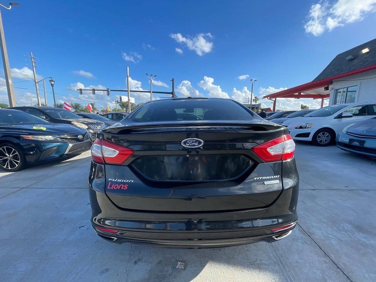 Used 2014 Ford Fusion Titanium FWD image 18