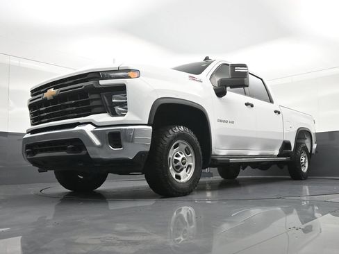 Used 2024 Chevrolet Silverado 2500 W/T w/ WT Convenience Package AWD/4WD image 23